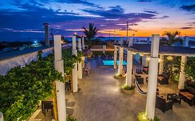 Hotel La Ria Playas